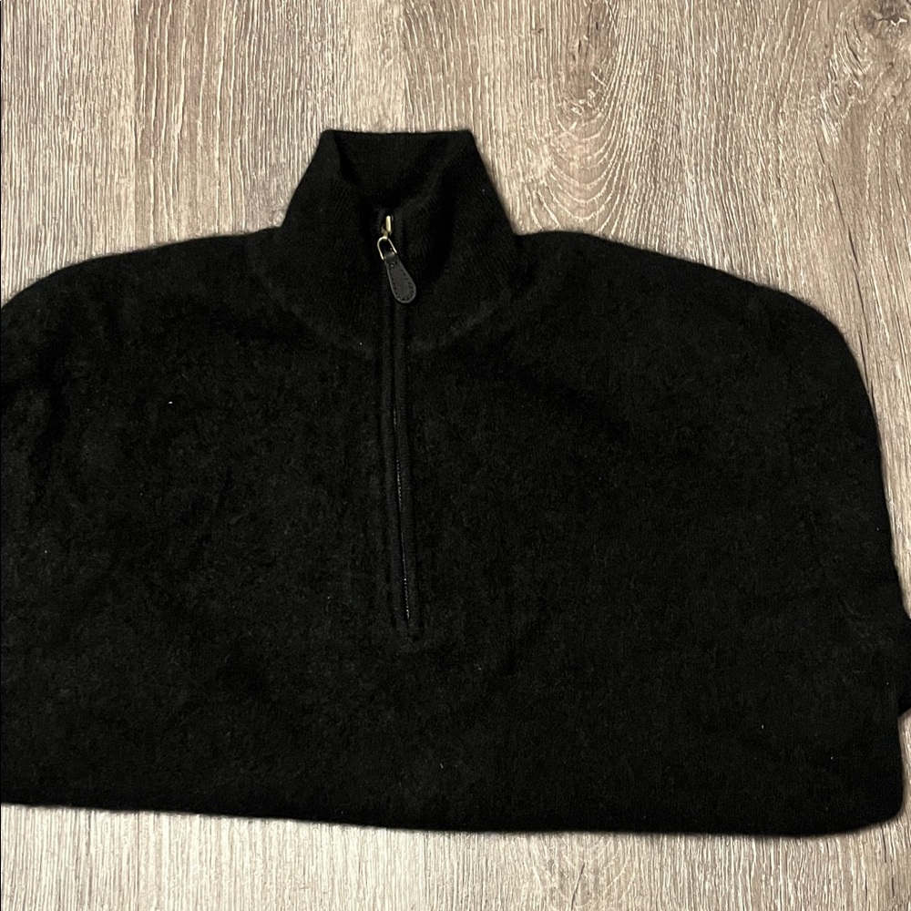 Men's Elegant Black Zip-Up Sweater - Picture 6 of 7